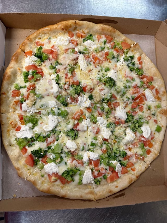 White Primavera Pizza.