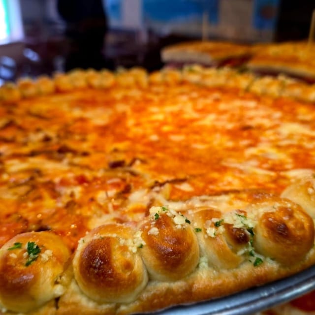 Buona Special Garlic Knots Crust Pie.