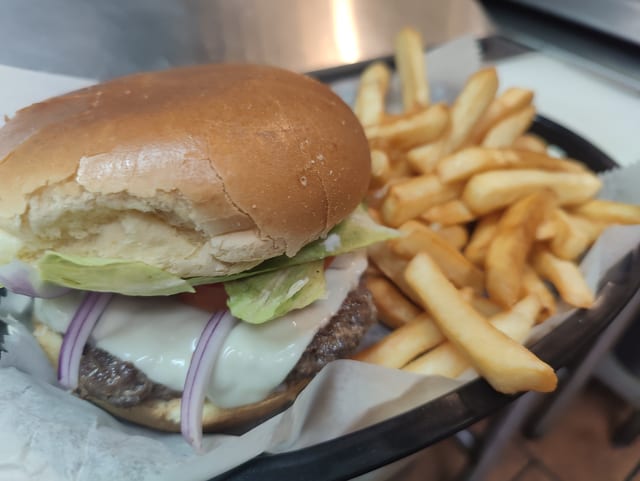 Cheeseburger with Fries.