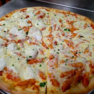 Penne Vodka Pizza^