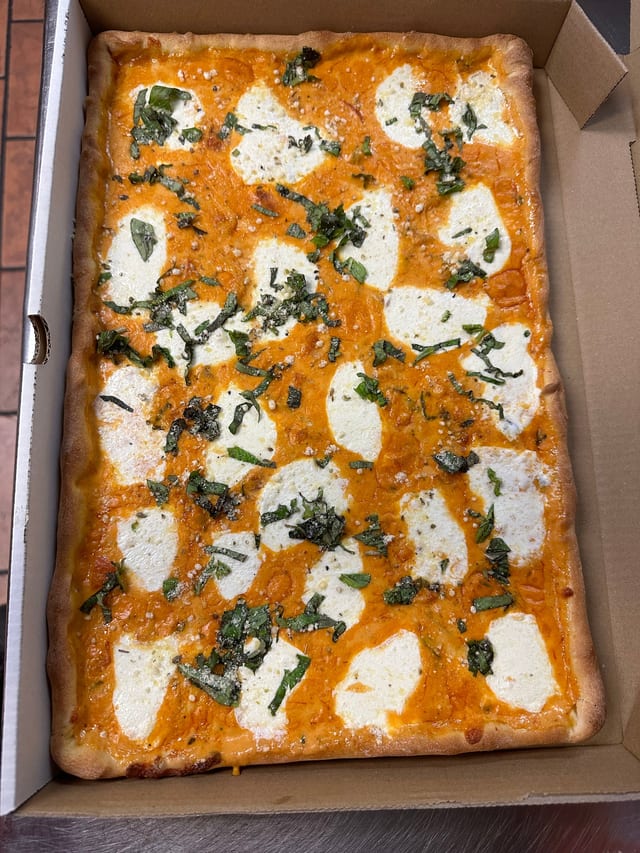 Grandma Pizza.